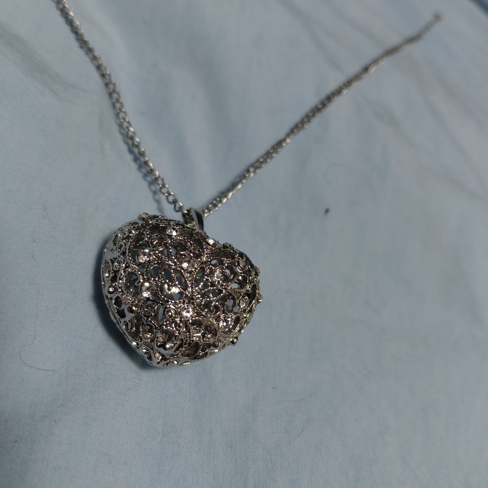 Vintage Silver Heart Pendant Necklace
